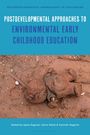"Postdevelopmental Approaches to Environmental Early Childhood Education". Bearbeiteter, schmutziger Teddybär im Sand.