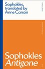 "Sophokles, translated by Anne Carson" oben, "Sophokles Antigone" unten, modern gestalteter Buchumschlag.