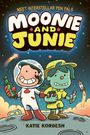 "Meet Interstellar Pen Pals: Moonie and Junie" steht oben. Zwei Comicfiguren in Raumanzügen stehen auf einem Planeten.