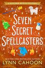 Text: "Seven Secret Spellcasters" und "A Kitchen Witch Mystery". Illustrationen von Besen, Hund, Drache, Salzstreuer und Ofenhandschuh.
