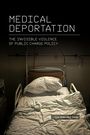 "MEDICAL DEPORTATION: THE INVISIBLE VIOLENCE OF PUBLIC CHARGE POLICY" von Lisa Sun-Hee Park. Krankenhausbett im Dunkeln.