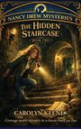 „The Hidden Staircase, Book Two, Nancy Drew Mysteries.“ Eine junge Frau mit Taschenlampe in einem steinigen Tunnel.