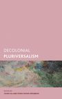 Text: "Decolonial Pluriversalism. Edited by Zahra Ali and Sonia Dayan-Herzbrun." Rosa Hintergrund, abstraktes Muster unten.