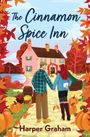 "The Cinnamon Spice Inn" und "Harper Graham". Illustration: Ein Paar hält Händchen vor einem herbstlichen Gasthaus.
