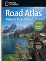 "Road Atlas: National Parks Edition" mit Landschaftsfoto von Bergen und See, National Geographic Logo oben links.