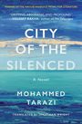 Der Text "CITY OF THE SILENCED" steht groß über einem abstrakten, meeresartigen Hintergrund in Blau- und Grüntönen.