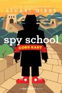 Text: "STUART GIBBS", "spy school", "GOES EAST", "a spy school novel". 

Illustration: Silhouette eines Agenten vor der Chinesischen Mauer.