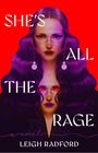 „She’s All the Rage", ein Roman von Leigh Radford. Illustration: Eine Frau mit violettem Haar vor rotem Hintergrund.