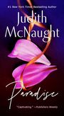Buchcover von "Paradise" von Judith McNaught. Hintergrund: lila Blüten mit einem orangefarbenen Band.