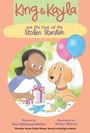 „King & Kayla and the Case of the Stolen Starfish“. Ein Kind mit einem Hund, Geschenk und Luftballons.