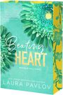 Laura Pavlov: Beating Heart, Buch
