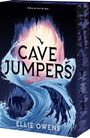 Text: "Follow me into the dark... CAVE JUMPERS ELLIE OWENS." 
Illustration: Eine Höhle mit Wasserstrudel und schattiger Kreatur.