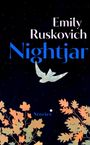 „Emily Ruskovich Nightjar Stories“; Illustration: Nacht, Sterne, fliegender Vogel, Herbstblätter unten.