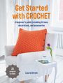 „Get Started with CROCHET“, Anleitung zur Herstellung von Deckchen und Accessoires. Weißer Sessel mit orangefarbenem Kissen.