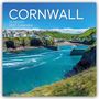 "CORNWALL, 16-Month 2027 Calendar". Küstenlandschaft mit blauem Meer, grünen Hügeln und einem Dorf im Hintergrund.