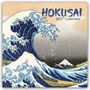 „HOKUSAI 2027 Calendar“. Illustration: Große blaue Welle und kleiner Berg im Hintergrund, im traditionellen Stil.