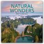 "NATURAL WONDERS 2027 Calendar" darüber im Bild eine grüne, bergige Küste mit ruhigem Wasser und einigen Booten.