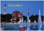 „ISTANBUL“, „2027“ und „CASARES EDITION“. Beleuchtete Moschee mit Minaretten und farbigen Springbrunnen im Vordergrund.