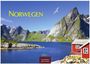 Norwegen, 2027, Casares Edition. Eine idyllische Landschaft mit Bergen, Meer, rotem Haus und einer fliegenden Möwe.