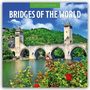 Text: "2027 CALENDAR, BRIDGES OF THE WORLD". Eine alte Steinbrücke mit Türmen über einem Fluss, umgeben von grüner Natur.