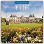 Text: "2027 CALENDAR PARIS". Im Vordergrund bunte Blumen, dahinter eine Statue und ein großes, elegantes Gebäude.
