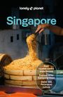 Titel: "Singapore". Highlights: "Best hawker centre experiences", "Explore artsy Kampong Glam", "Delve into Peranakan culture". Eine Hand serviert Nudeln.