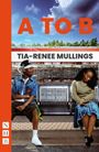 Titel: "A TO B", Autor: TIA-RENEE MULLINGS. Zwei Personen sitzen distanziert auf einer Bank, Stadtumgebung im Hintergrund.