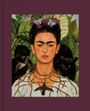 Illustration: Eine Frau mit dunklen Haaren, Schmetterlingen und Pflanzen im Hintergrund, trägt ein Vogelamulett. Links ein Affe, rechts eine schwarze Katze.