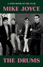 „A TIMES BOOK OF THE YEAR. MIKE JOYCE. THE DRUMS.“ Vier Männer in schwarzer Kleidung vor einer Backsteinmauer.