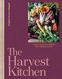 "The Harvest Kitchen" in großen Buchstaben, "Simple Vegetable Recipes for Everyday Eating". Gemüsearrangement zeigt Vielfalt.
