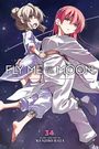 "Fly Me to the Moon" steht im Vordergrund, darunter die Zahl 34. Zwei Anime-Figuren schweben im Sternenhimmel.