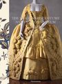 "The Fragonard Costume and Fashion Museum, Arles. Flammarian." Eine Schaufensterpuppe trägt ein reich verziertes gelbes Kleid.
