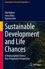 Titel "Sustainable Development and Life Chances" auf dunklem Hintergrund mit bunten Linien.