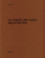 "ULI MAYER URS HÜSSY ARCHITEKTEN" zentriert, einfacher brauner Hintergrund, minimalistisches Design.