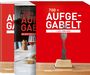 „700× AUFGEGABELT + 100 Lieblinge“. Zwei Buchcover, eins mit Gabel und Holzsockel, eins mit Tischszene.