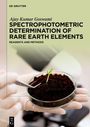 "Spectrophotometric Determination of Rare Earth Elements" von Ajay Kumar Goswami. Hand hält Petrischale mit Spross.