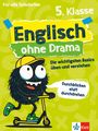 Titel: „Englisch ohne Drama 5. Klasse“. Ein fröhliches, pelziges Monster fährt auf einem Tretroller, Sprechblase: „Durchblicken statt durchdrehen“. Logo unten rechts.