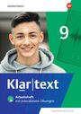 „Klartext 9“, „Arbeitsheft mit interaktiven Übungen“, lächelnder Jugendlicher mit Kapuzenpullover auf grün-blauem Hintergrund.