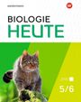 „westermann BIOLOGIE HEUTE 5/6“; eine Wildkatze steht aufmerksam auf moosbedecktem Holz vor einem grünen Hintergrund.