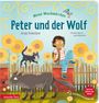 "Peter und der Wolf", ein Junge sitzt auf einer Mauer, daneben ein Wolf und eine Katze in einem blumigen Garten.