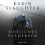 „Karin Slaughter, Tödliches Verderben, gelesen von Nina Petri“, Hemd mit Polizeiabzeichen und Blutflecken.