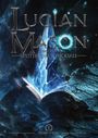 Text: "Lucian Mason und der Splitter des Schicksals." Ein Buch mit leuchtendem, blauem Kristallsplitter. Fantasievolle Stimmung.