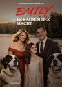 "Emily im Rausch der Macht" in großen Buchstaben. Darunter lächelnde Familie mit zwei großen Hunden vor einem Fluss.