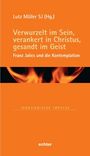 Titel: "Verwurzelt im Sein, verankert in Christus, gesandt im Geist". Orange Farbgestaltung mit Flammenmotiv.