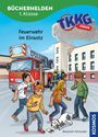 "BÜCHERHELDEN 1. Klasse. Feuerwehr im Einsatz. TKKG Junior Logo. Vier Kinder und ein Hund vor einem Feuerwehrauto."