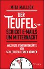 **Der Teufel schickt E-Mails um Mitternacht.** Eine rote Uhr zeigt kurz vor Mitternacht mit einer dreizackigen Sekunde.