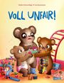 Text: "Voll unfair!" und Namen "Madlen Ottenschläger" sowie "Lisa Rammensee". Drei Bärenkinder mit Spielzeug.