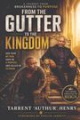 „From the Gutter to the Kingdom“. Ein Mann sitzt auf einem Thron, daneben ein Mann in schmutziger Kleidung.