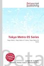 "Tokyo Metro 05 Series" mit weiteren Erwähnungen der Tokyo Metro-Serien. Oben "Betascript Publishing". Florale, blaue Grafik.