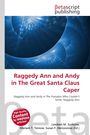 "Raggedy Ann and Andy in The Great Santa Claus Caper" steht in roter Schrift vor einem abstrakten blauen Muster.